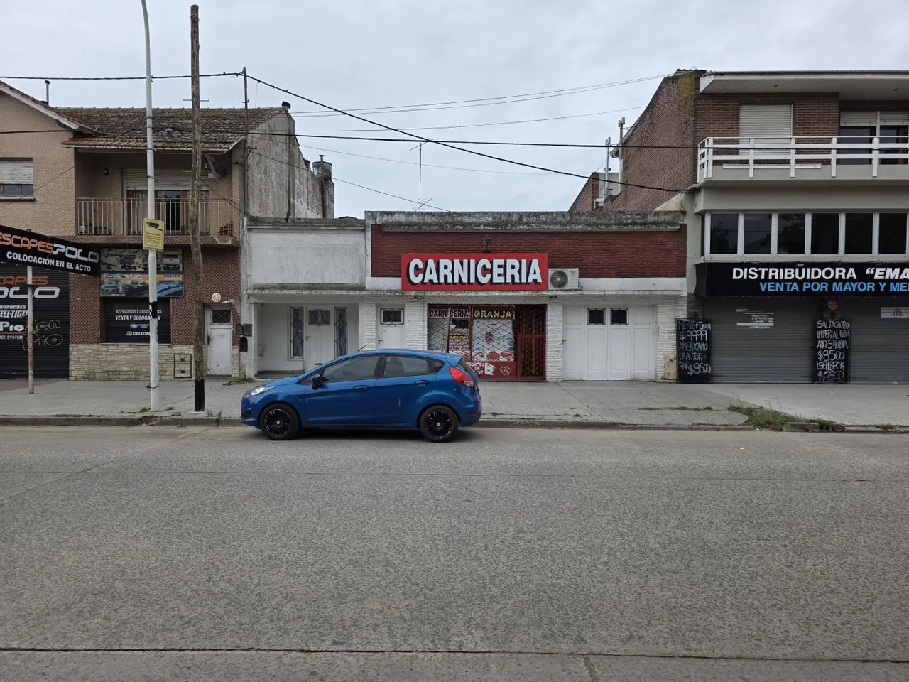Casa en AV. CHAVES