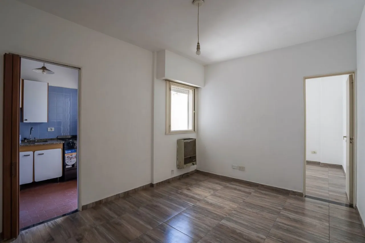 Departamento en Av. Hipólito Yr 4000