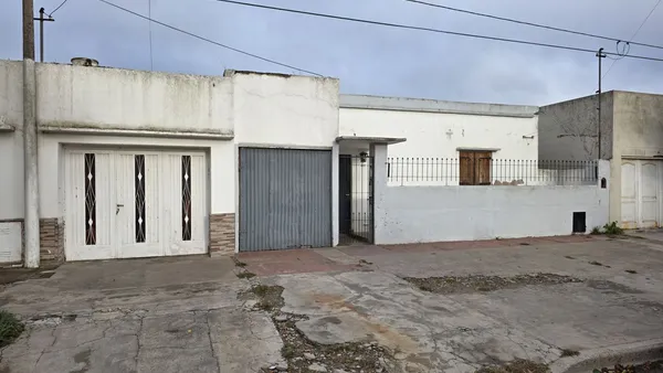 Casa en 2 400