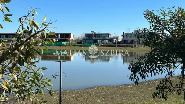 Lote en Colectora Norte 100