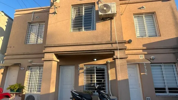 Casa en Mahatma Gandhi 1700