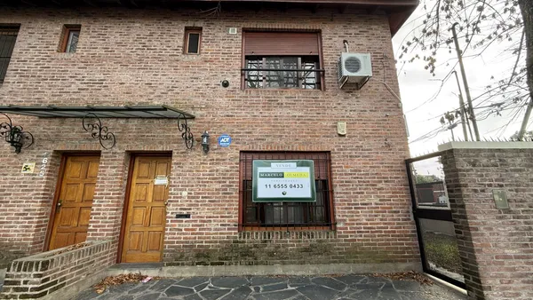 Casa en MARCONI 2600