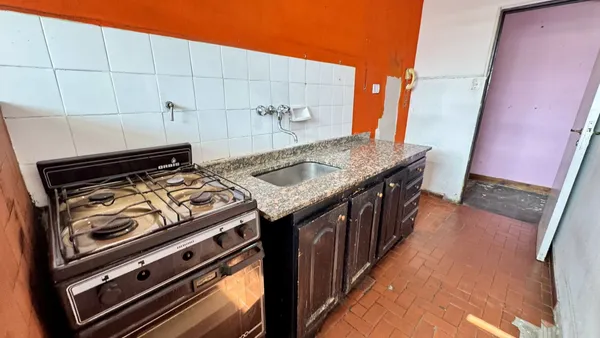 Departamento en Av. Almafuerte 100