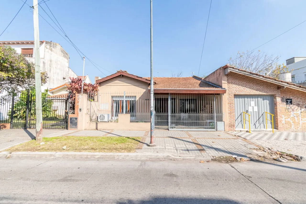 Casa en Martin Lange 4000