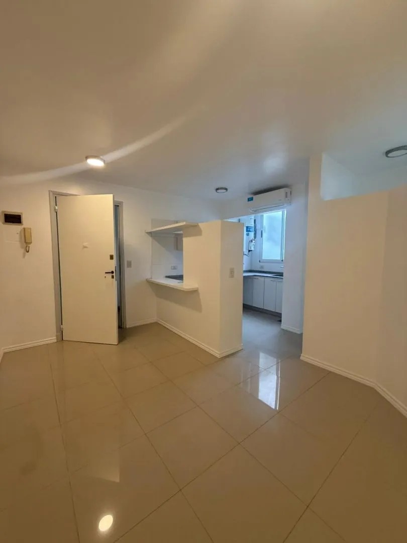 Departamento en Av. Montes de Oc 1000