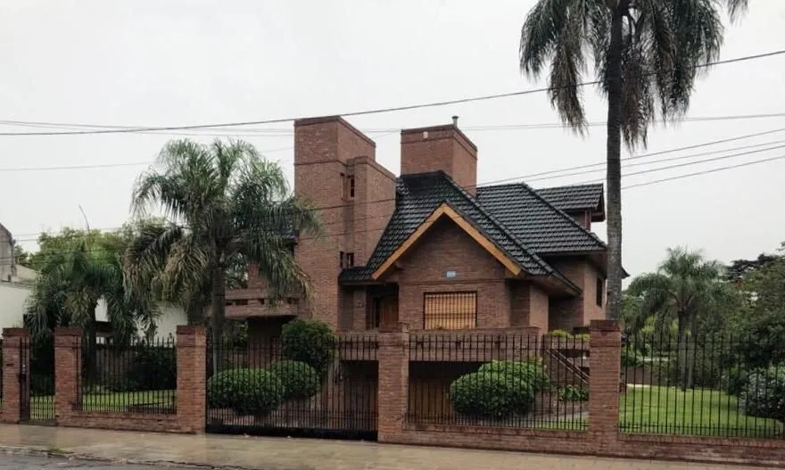 Casa en Senador Moron 1700