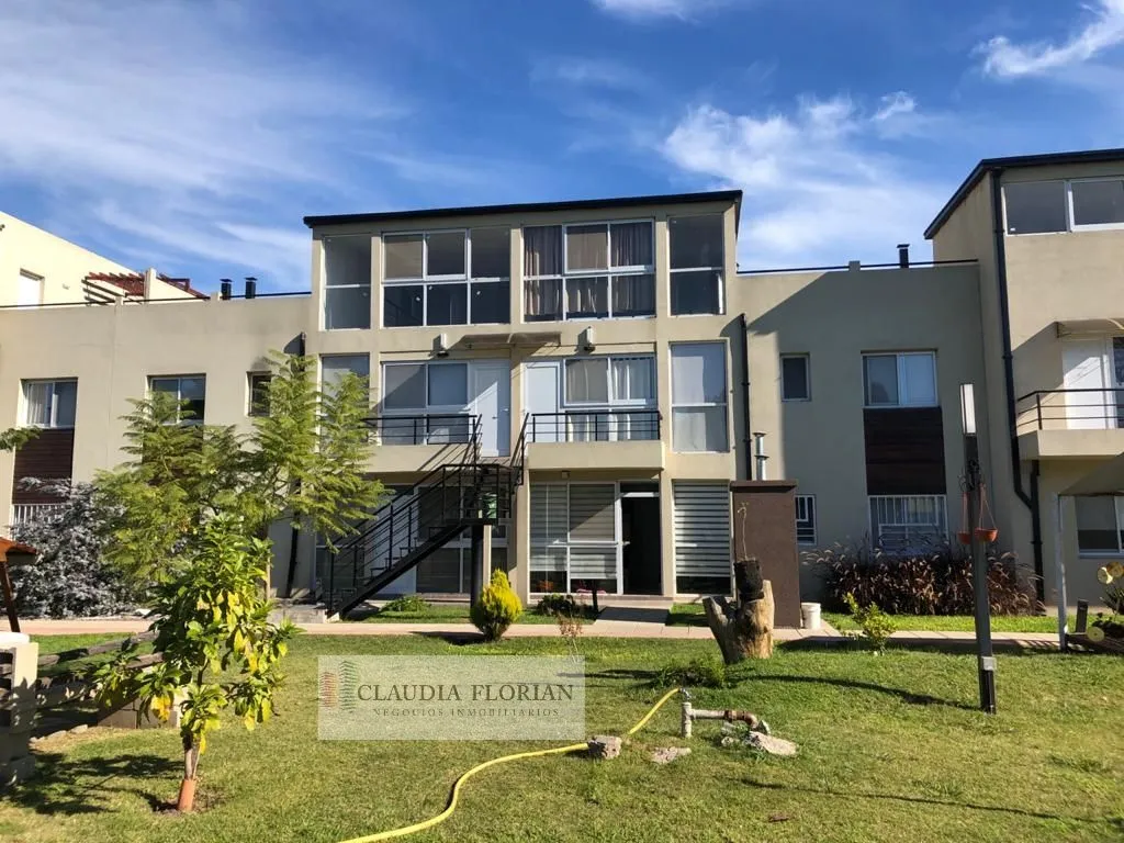 Departamento en Rosetti 2600