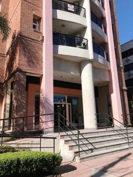 Departamento en Av. Pres Perón 500
