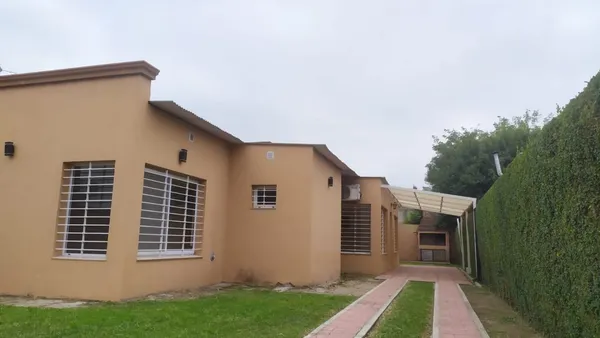 Casa en Suipacha 900