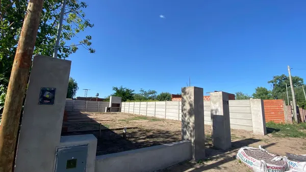 Lote en Almirante Brown 500