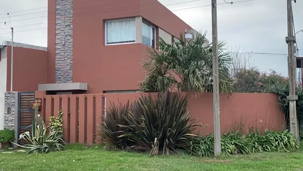 Casa en Av.Central y 18 600
