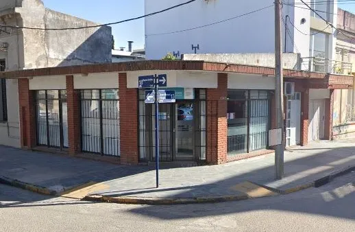 Local Comercial en Calle 13 esq 18