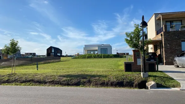 Lote en LOMADAS 100