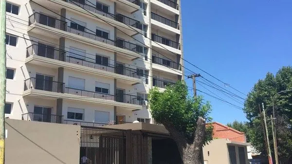 Departamento en Hipolito Yrigoye 1100