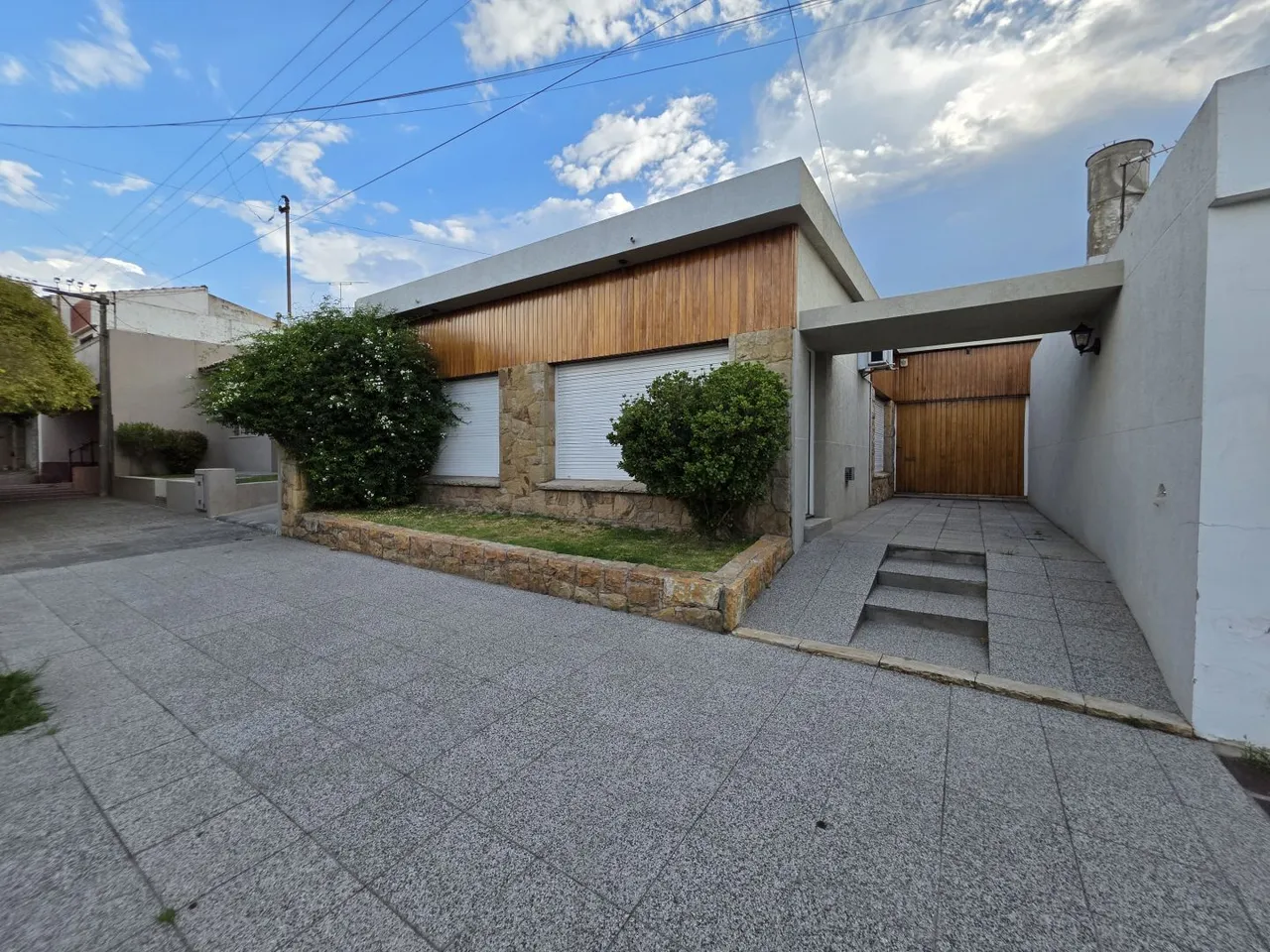 Casa en 23 900
