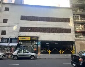 Cochera en Av. Federico Lac 2300