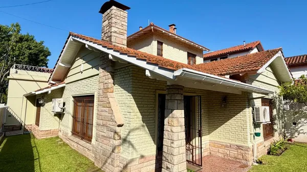 Casa en MITRE, BARTOLOME 3300