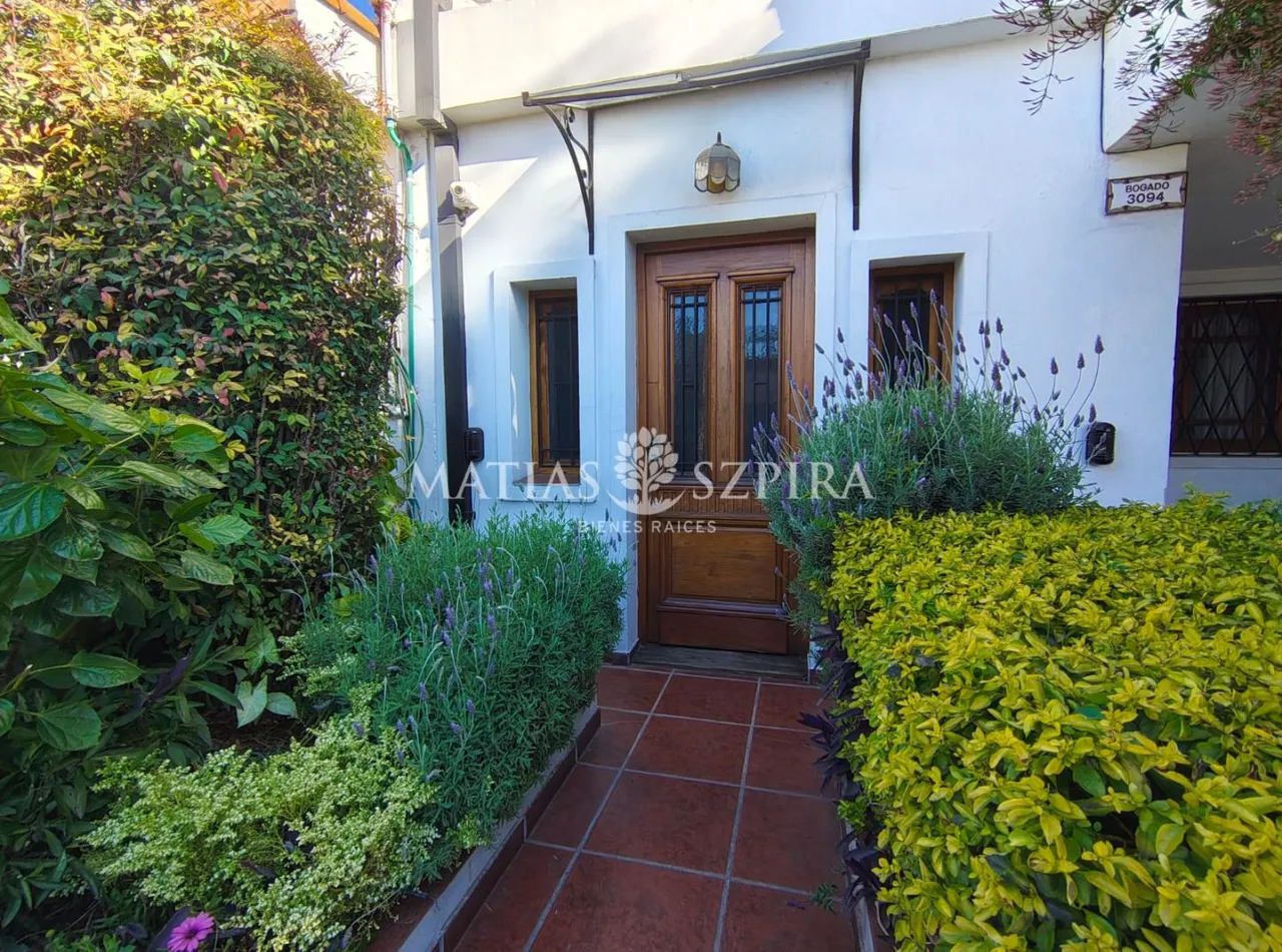 Casa en Coronel Jose Fé 3000