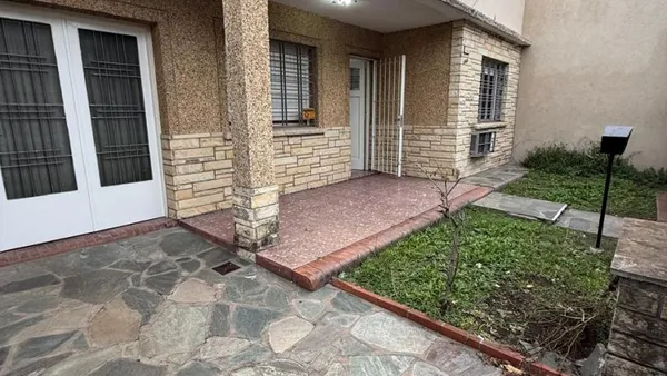 Casa en ARTIGAS 1100