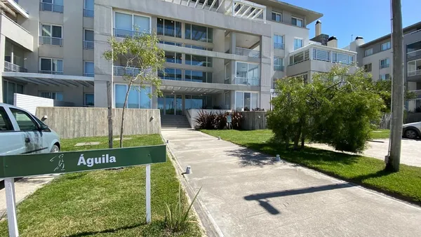 Departamento en AL GOLF 19 Aguil 200