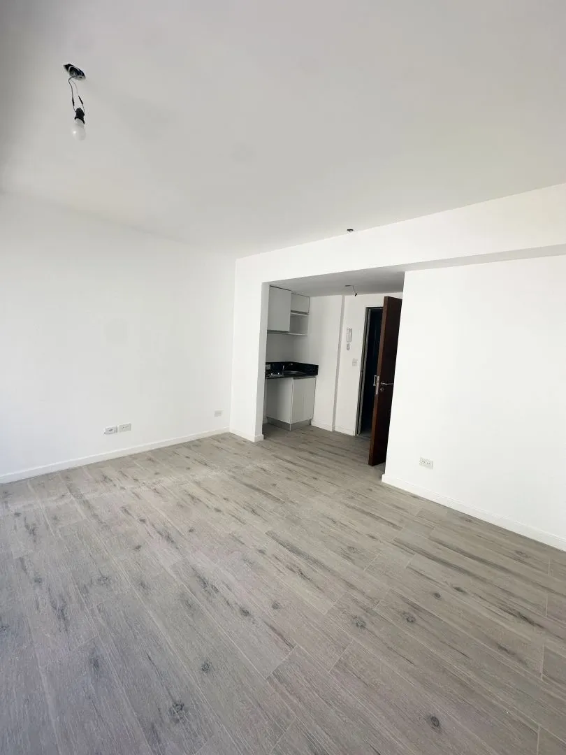 Departamento en Av. Independenci 2600