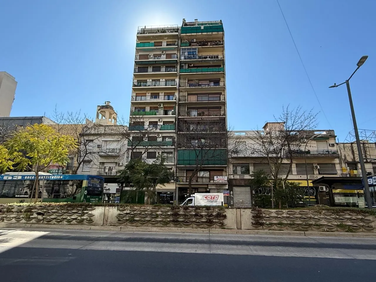 Departamento en ALTE BROWN 700