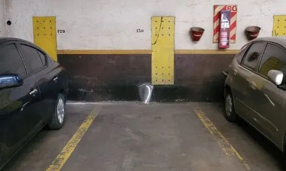 Cochera en Av Rivadavia 3700