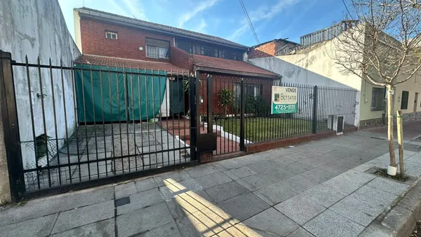 Casa en ALEM 1500