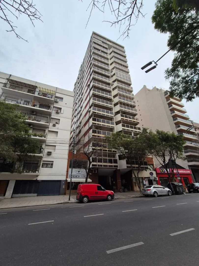 Departamento en ALVAREZ THOMAS, 3000