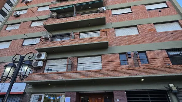 Departamento en rodriguez peña 1200