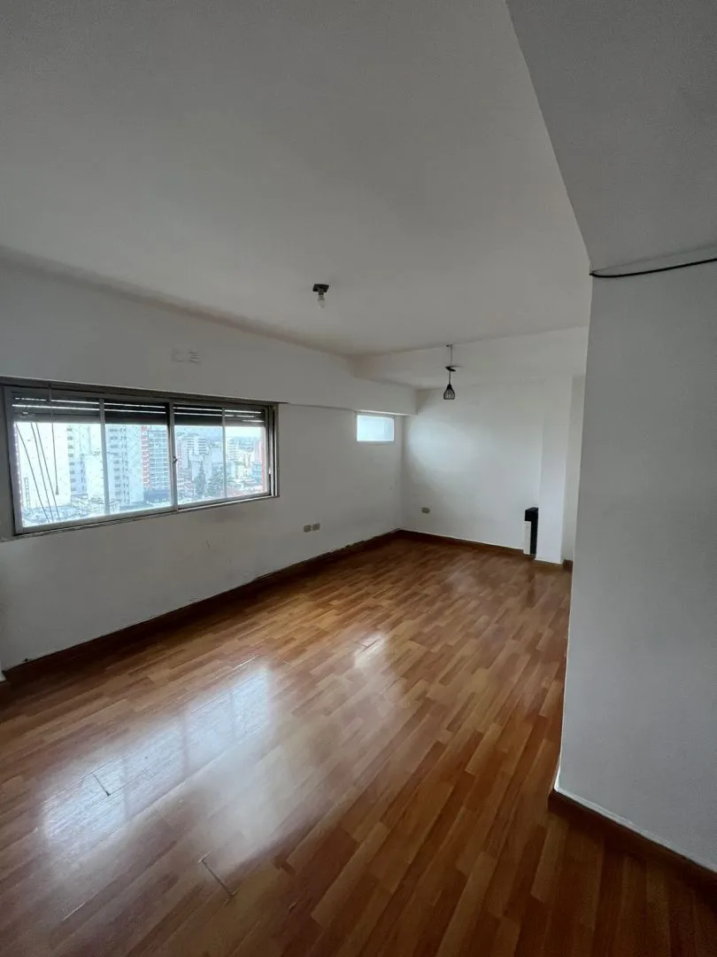 Departamento en Alem 100