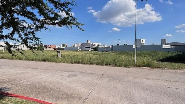 Lote en Av. Monseñor Al 2800