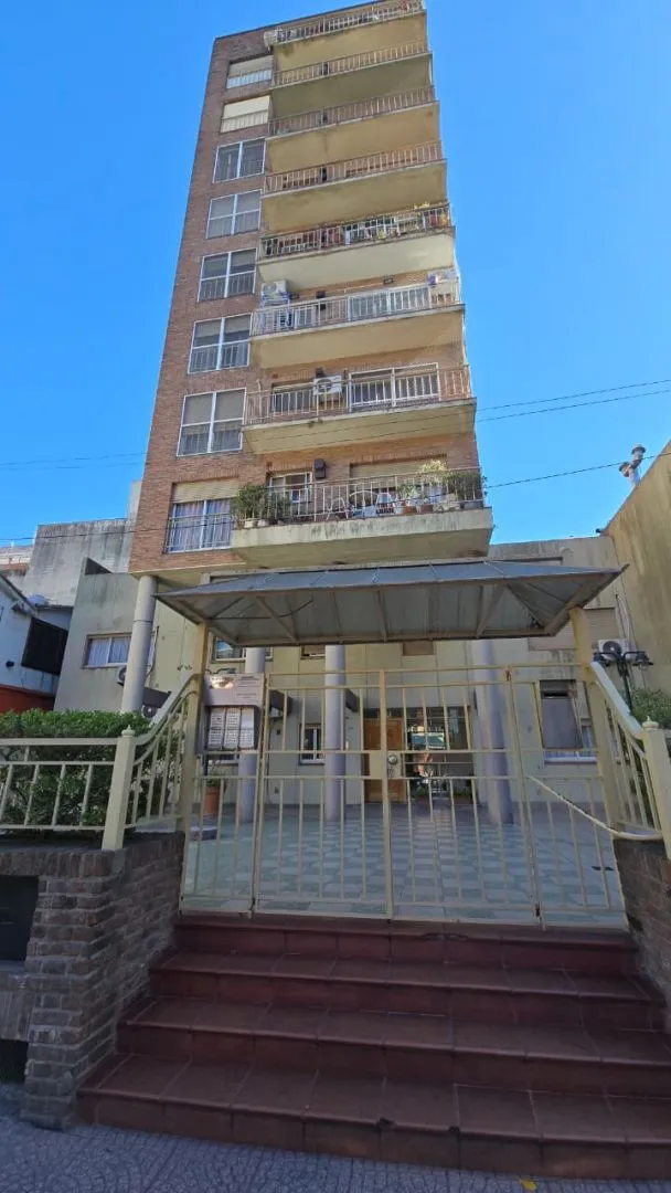 Departamento en HUMBERTO PRIMO 100