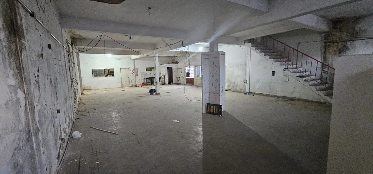 Local Comercial en Hipolito Yrigoye 2300