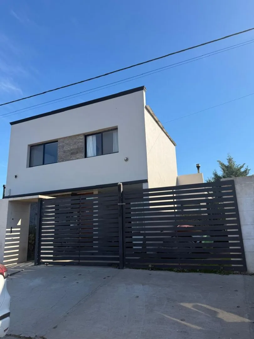 Casa en Leopoldo Casal 2200