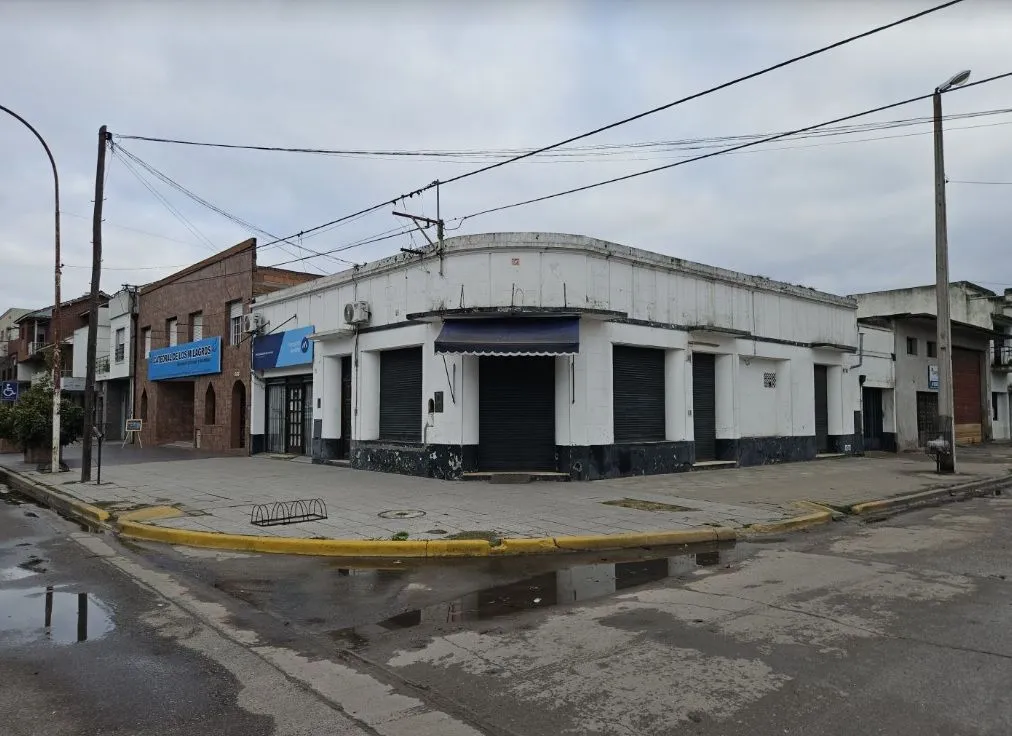 Local Comercial en Av. Del Valle es