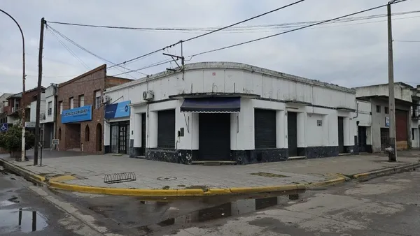 Local Comercial en Av. Del Valle es