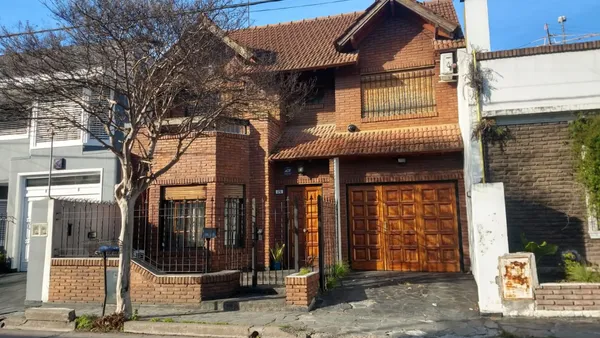 Casa en VIRREY LINIERS 400