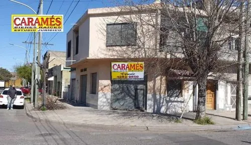 Local Comercial en MORENO 1400