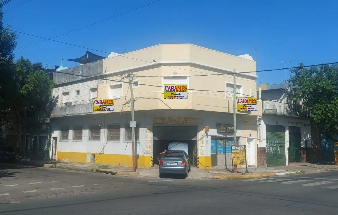 Departamento en AV. VIAMONTE 1500