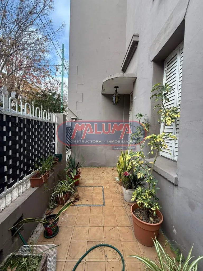 Casa en Carlos Santiago 500