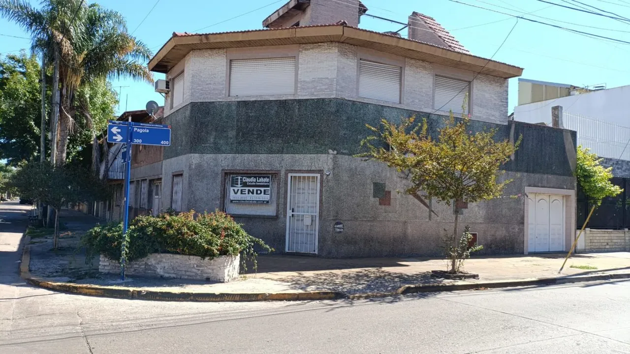 Casa en ALMIRANTE BROWN 4100