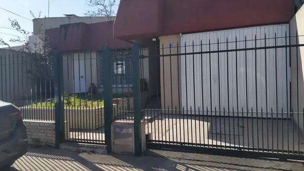 Casa en Rodolfo Collet 600