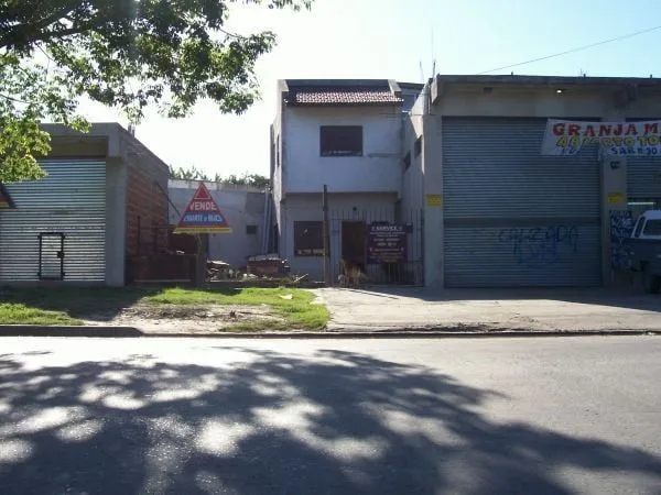 Casa en AV. REPUBLICA AR 2700