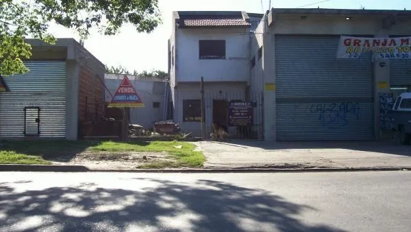 Casa en AV. REPUBLICA AR 2700