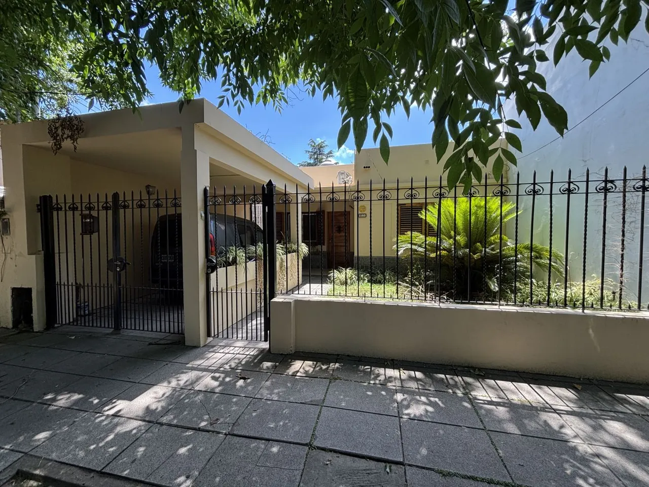 Casa en La rosa 1100