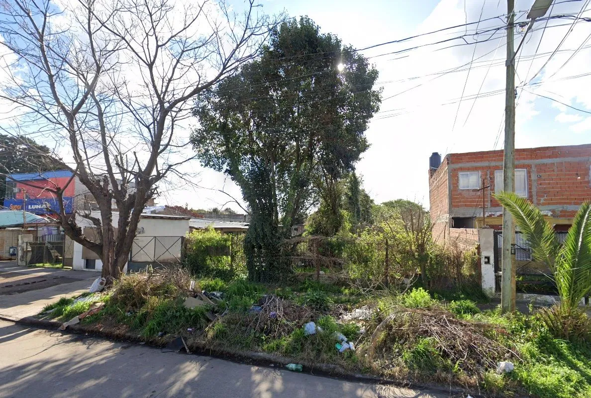 Lote en Falucho 2900