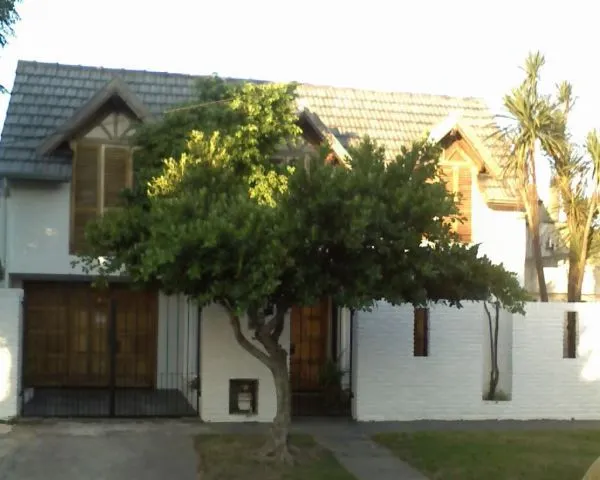 Casa en Jacinto Calvo 1600