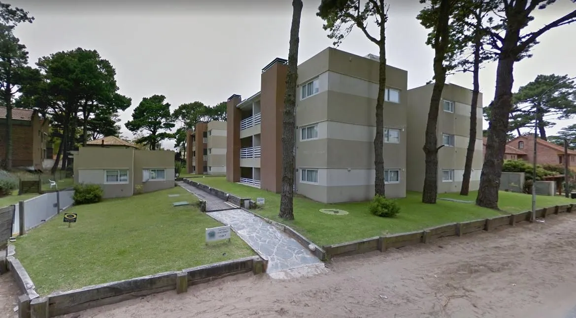 Departamento en Av. Martin Pesca 1000