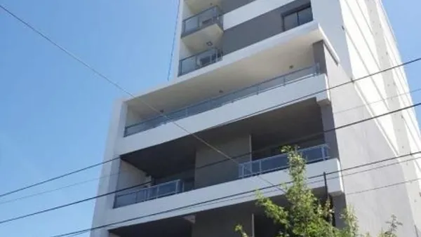 Departamento en URQUIZA 1700